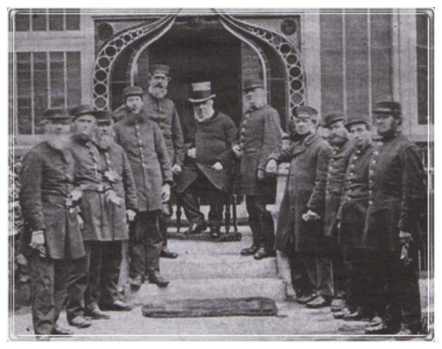 warders.a.jpg (74475 bytes)